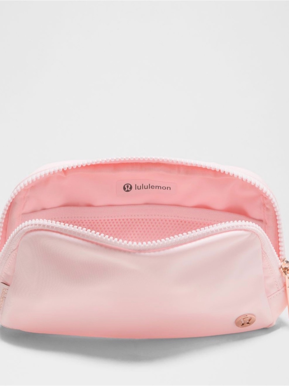 lululemon athletica Everywhere Belt Bag 1L - Soft Pink with Rose Gold Hardware - Picture 5 of 6